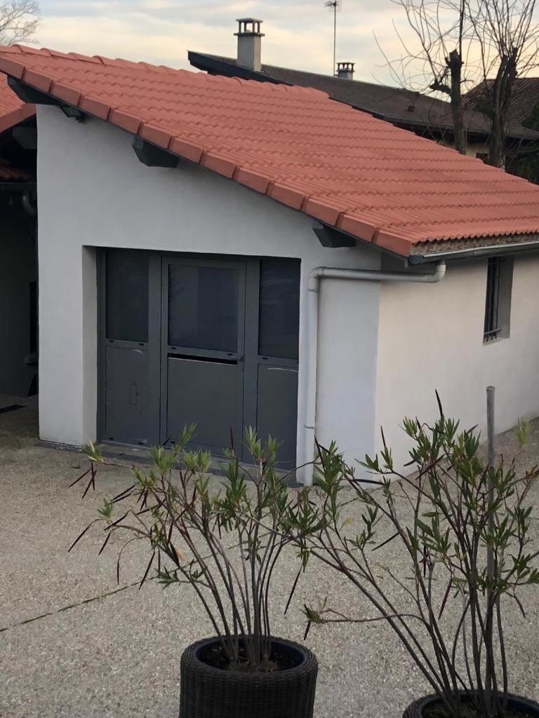 Chambre Independante Charbonnieres Les Bains Dış mekan fotoğraf